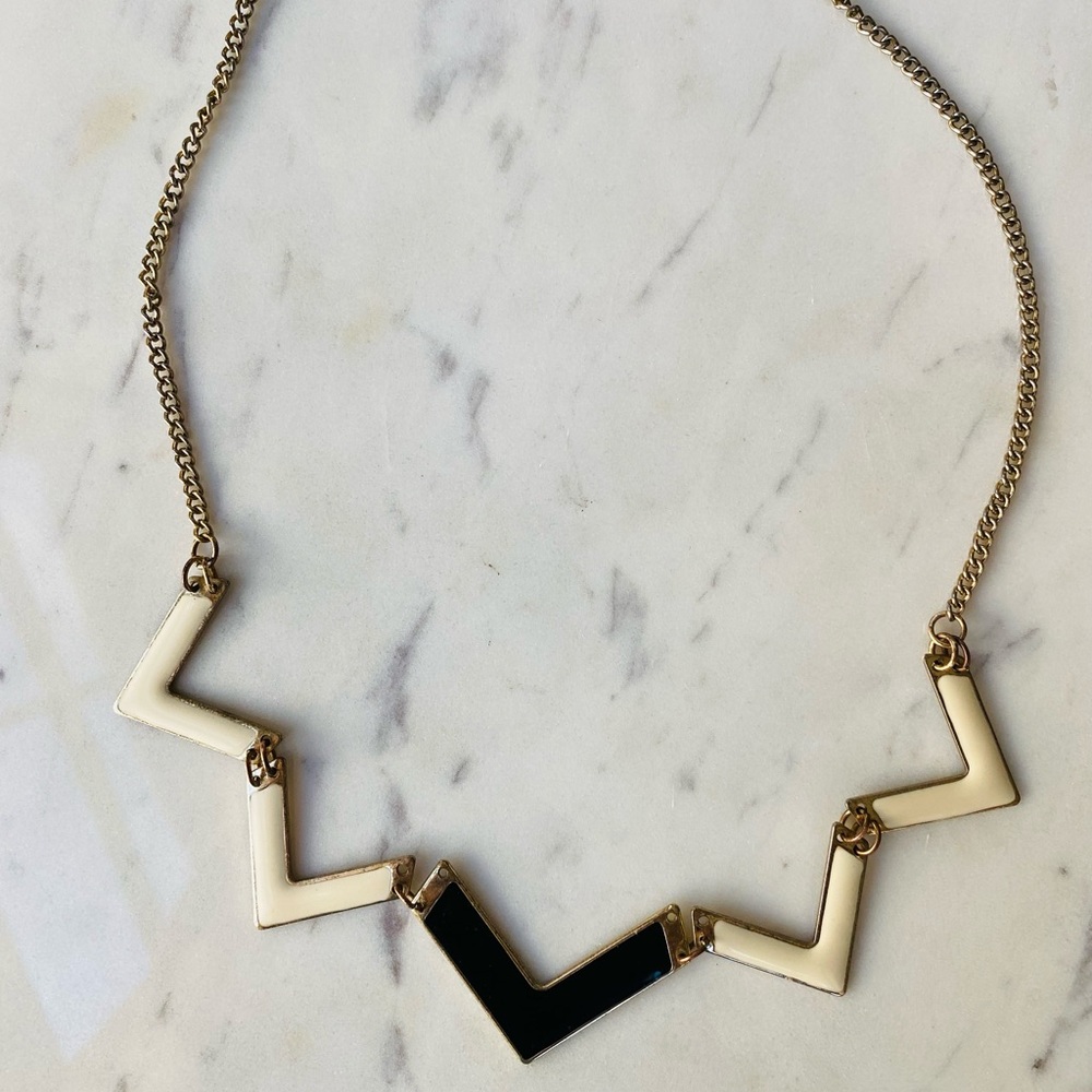 Black and White Chevron Necklace